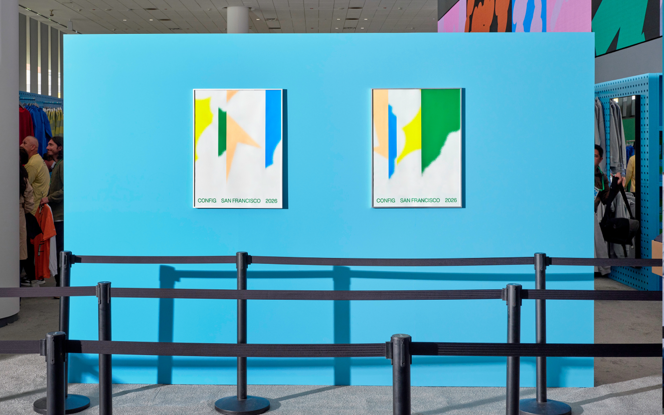 Hai poster Config 2026 sử dụng typography, glyph và khoảng trắng để tạo hierarchy thống nhất